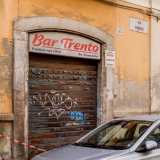 Il locale (come recita un�altra insegna posta sulla saracinesca chiusa), venne aperto nel 1954 dal signor Nanuccio ed � rimasto attivo sino alla morte del proprietario avvenuta circa dieci anni fa
